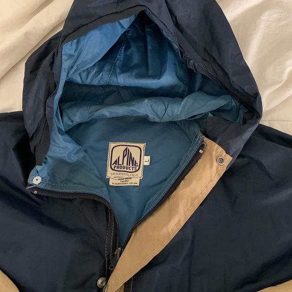 Alpine Product Two Tone Raincoat Size Large - Picture 2 of 3
